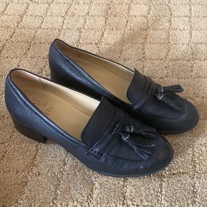 Naturalizer heeled loafers